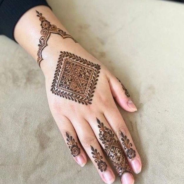 latest mehndi design