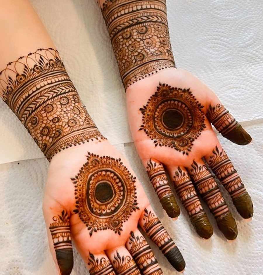 line mehndi for finger