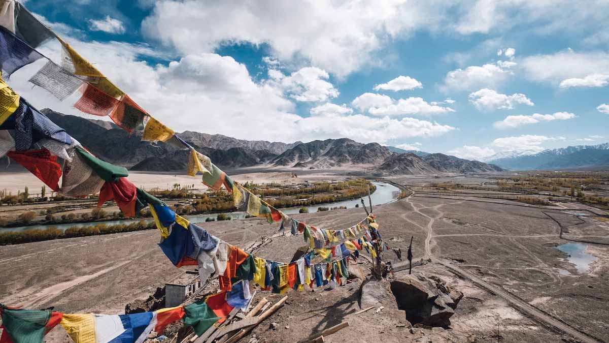 outdoor photoshoot locations laddakh