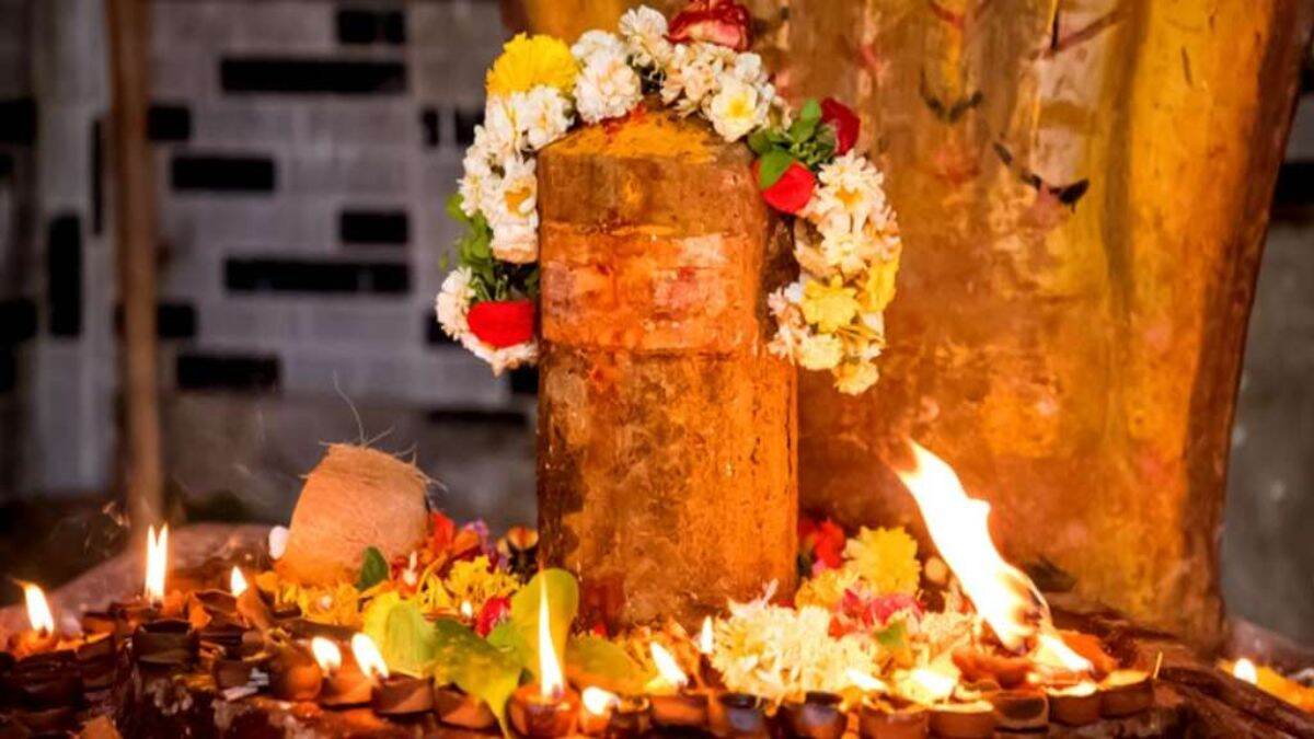 New Year 2024: सोमवार को पड़ेगा नए साल का पहला दिन, शिव जी को प्रसन्न करने के लिए करें ये उपाय 