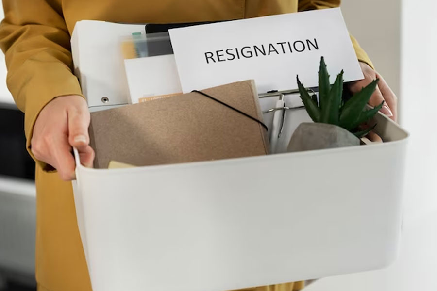 resignation letter tips for women
