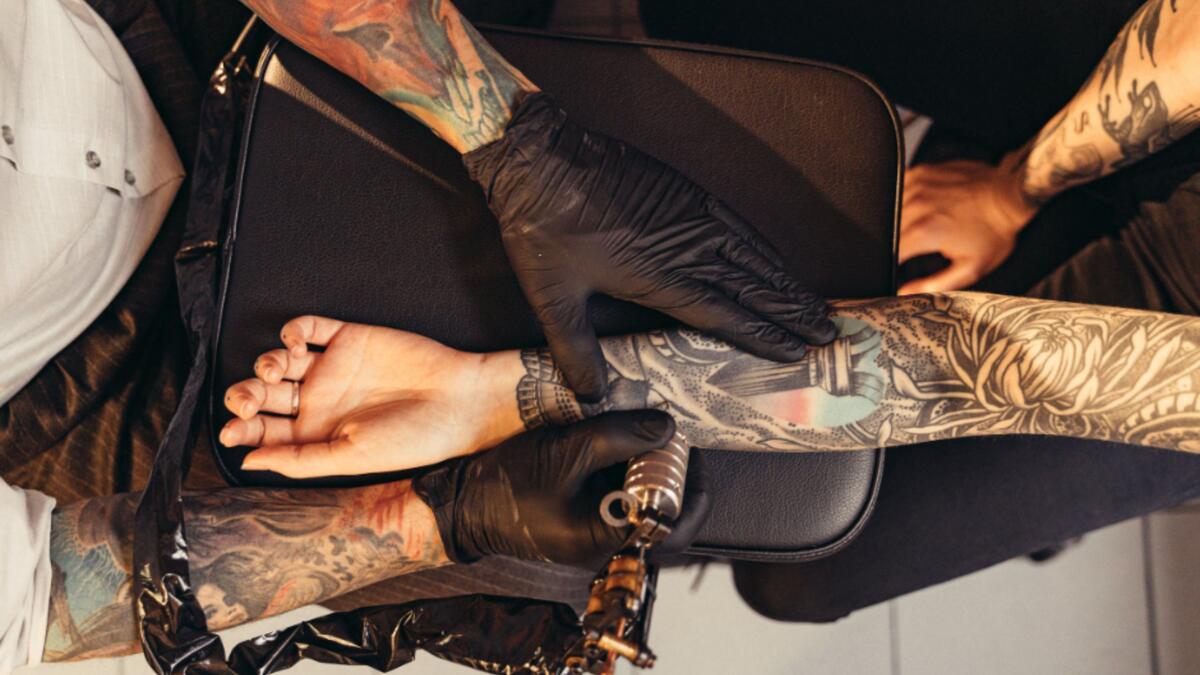 MAYCREATE® Tattoo Machine Full Kit Set For Men Women Tattoo Machine Kit Pen  Rotary Tattoo Machine Cartridge Needles Power Supply for Tattoo Beginners :  Amazon.in: Beauty