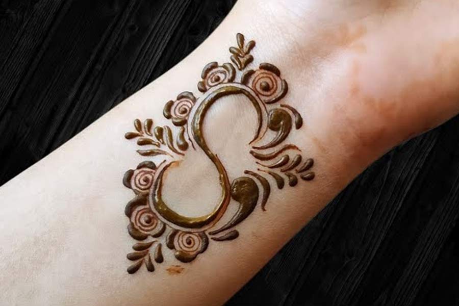 S letter Mehandi tutorial 😍🥰 Credit mehndi_by_afreen | Instagram