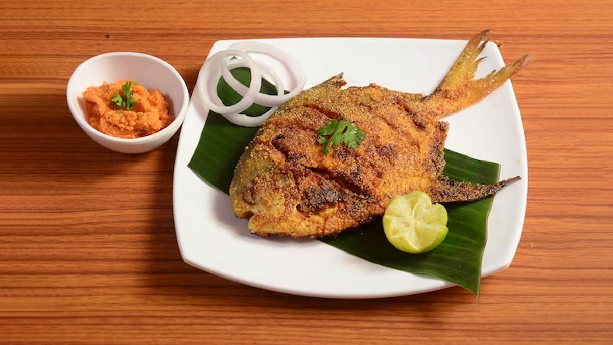 Tawa Fish Fry Recipe: Spice Up Dinner With This Iconically Indian Dish At Home 