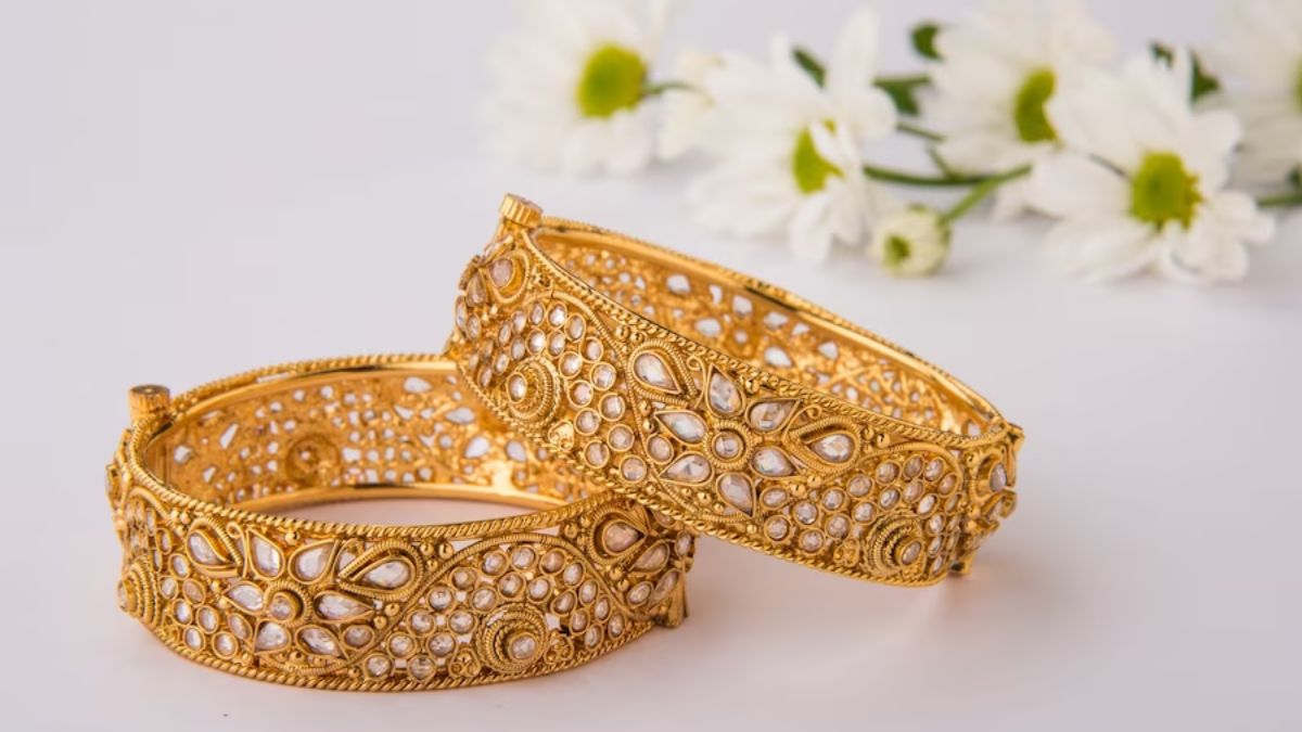 tips for gold jewellery cleaning