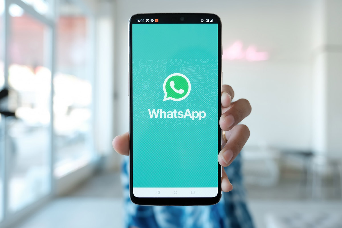 what is whatsapp new secret code feature for chat lock