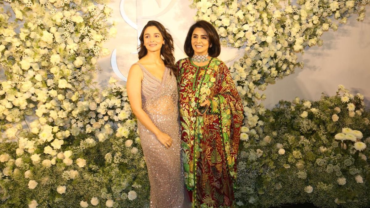 alia look in sid kiara reception