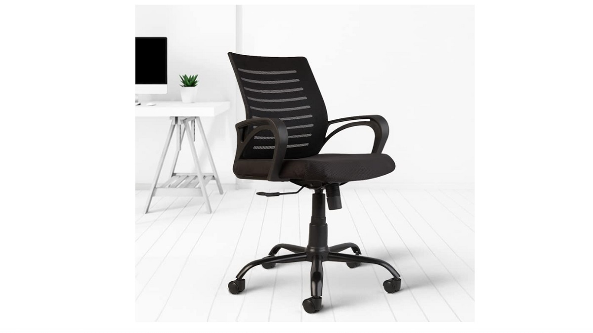 Best Chairs For Office In India कमर और गर्दन के दर्द से हैं परेशान, तो