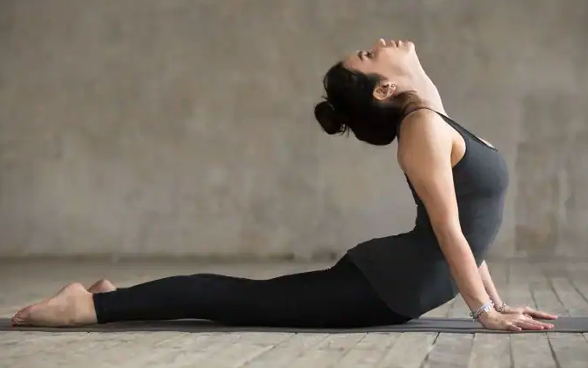 cobra pose yoga for shoulders