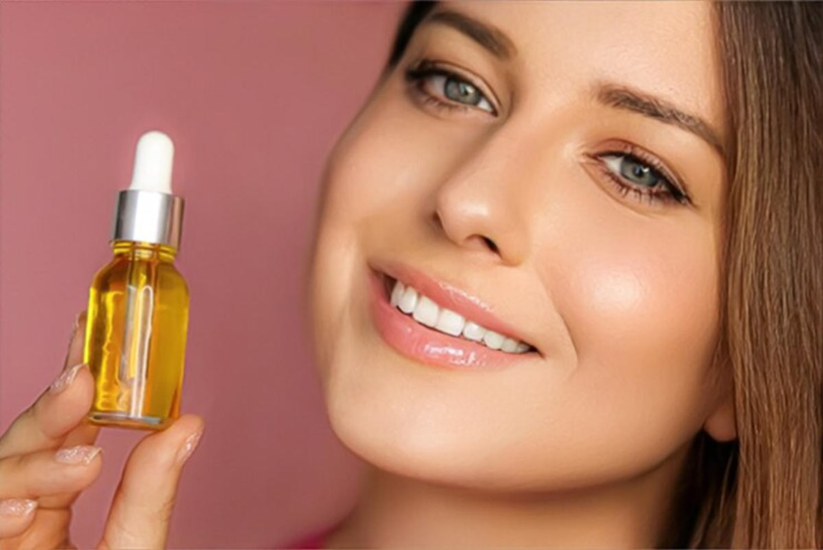 Facial Oil Benefits, Right Age To Use & Everything Else Women Must Know