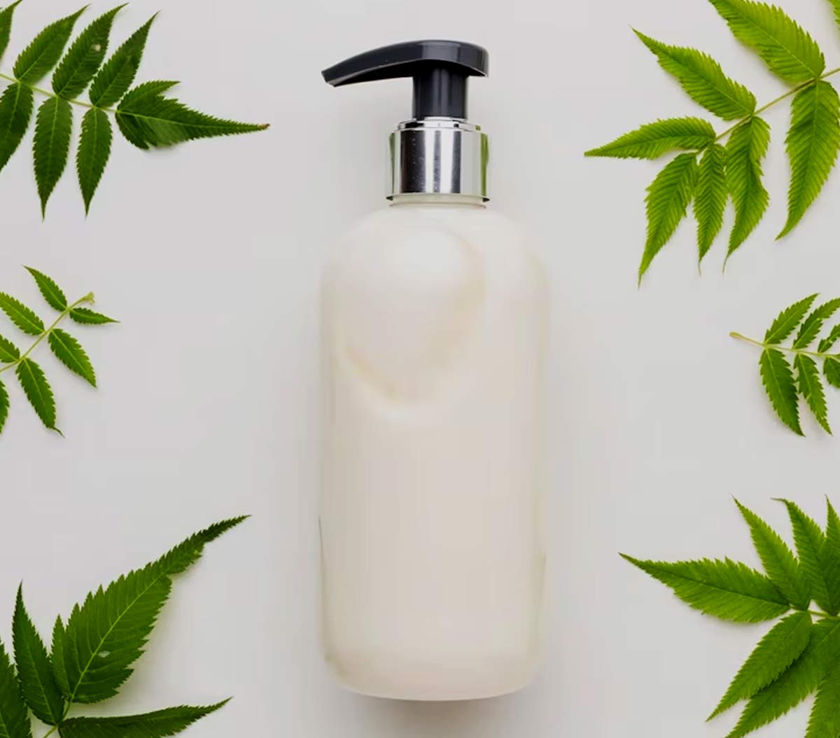 हर्बल शैम्पू का इस्तेमाल करने से बालों को मिल सकते हैं ये पांच बड़े