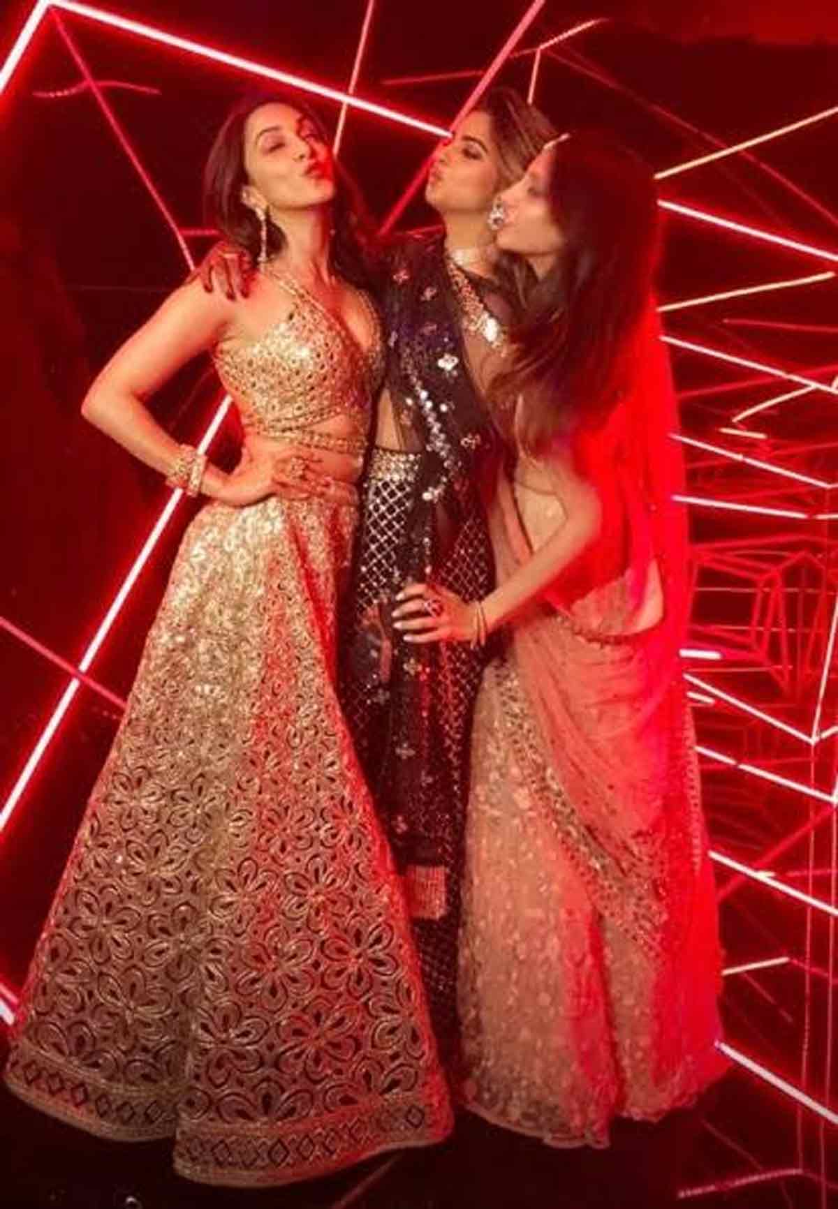 kiara and isha friendship