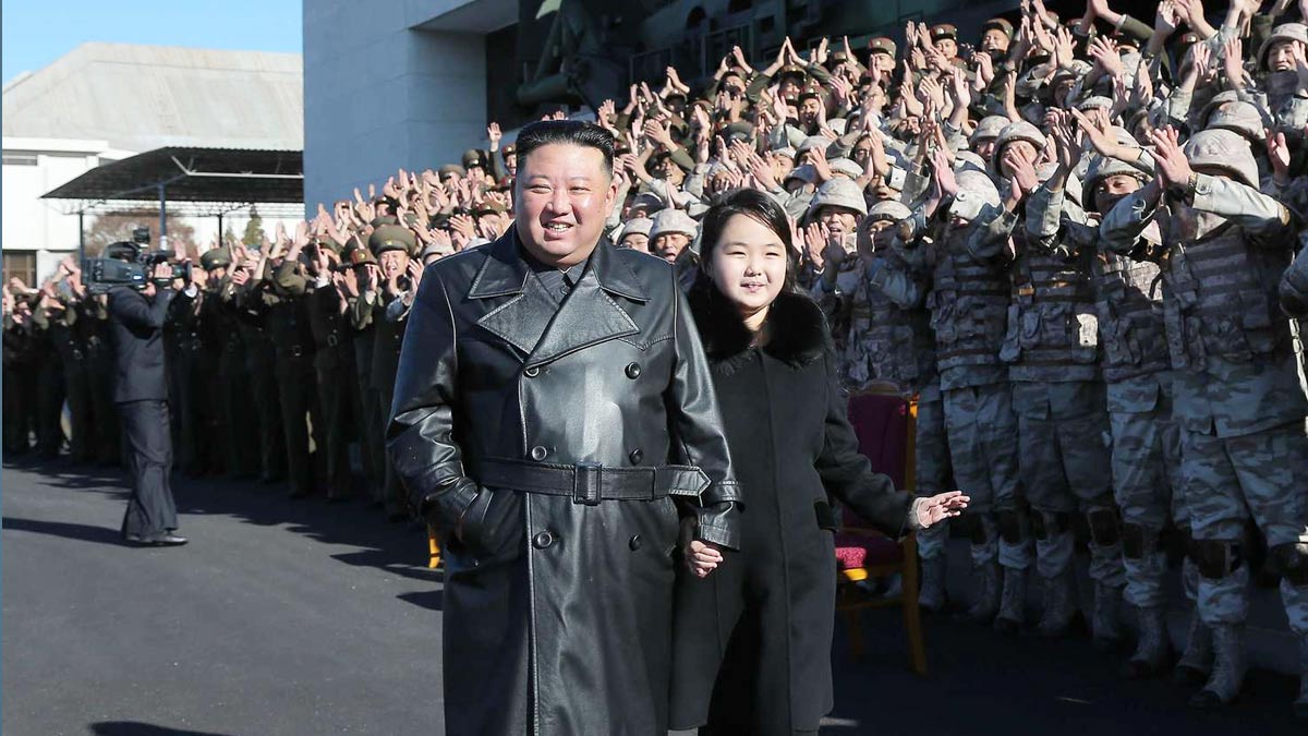 kim jong un with kim ju ae