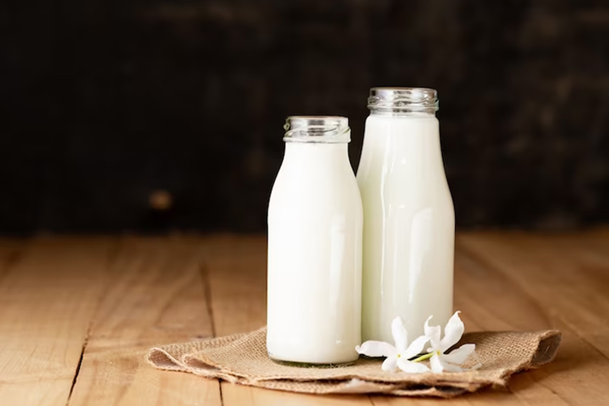 mix milk in bathing water