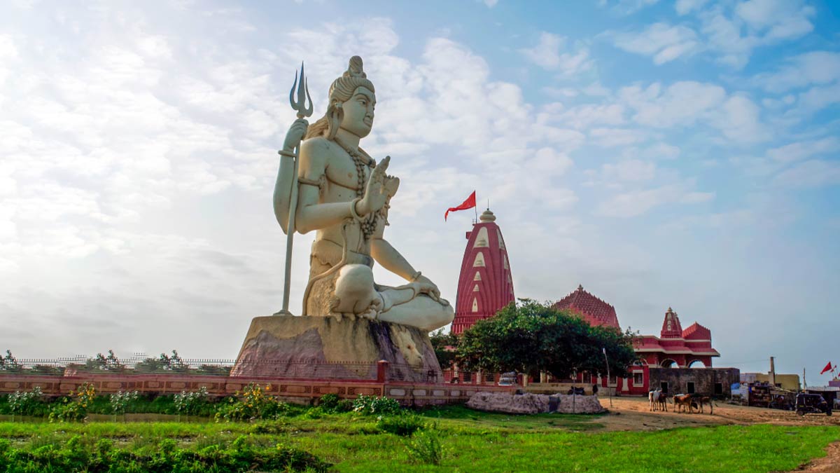 इस शिव मंदिर में सिर्फ दर्शन मात्र से भक्तों की मुराद हो जाती है पूरी 