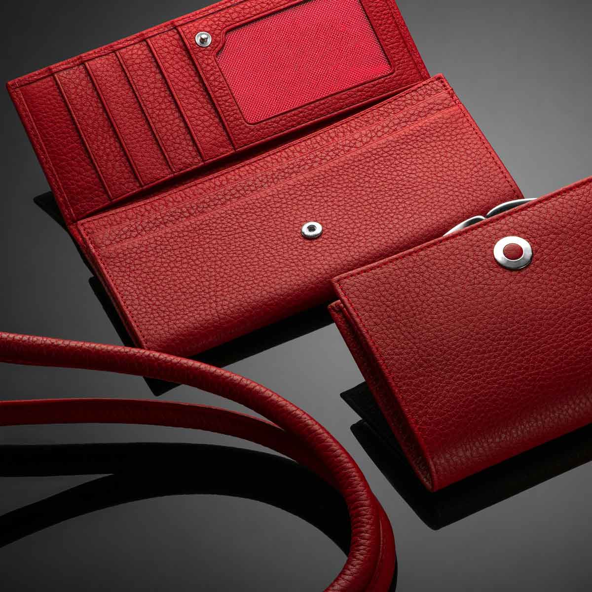 red colour wallets