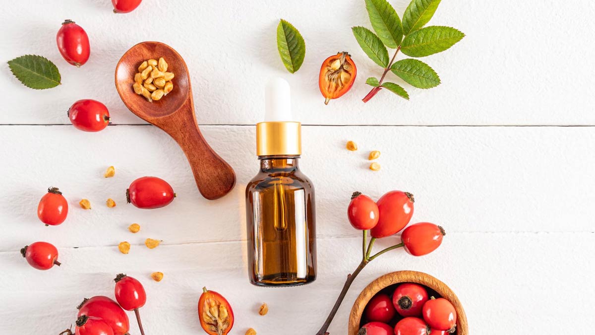 3 Benefits Of Rosehip Oil For Your Skin | HerZindagi