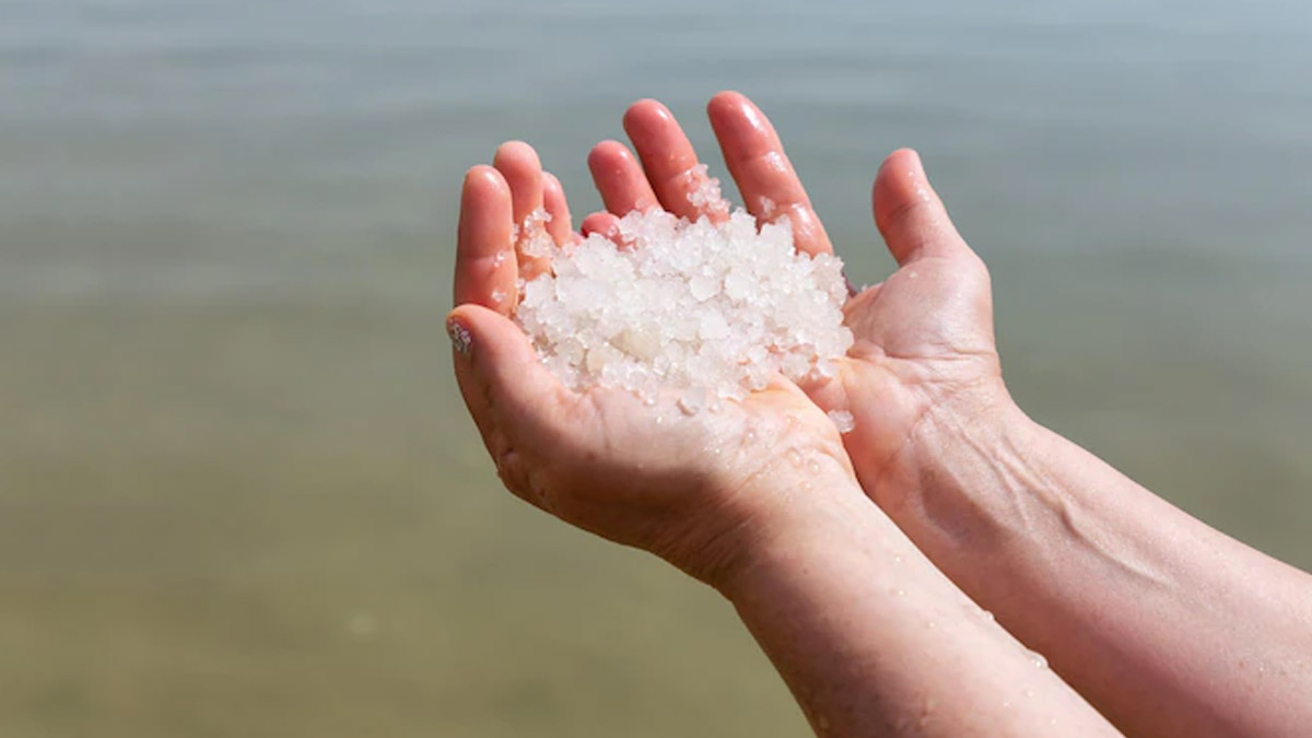 salt in bathing water