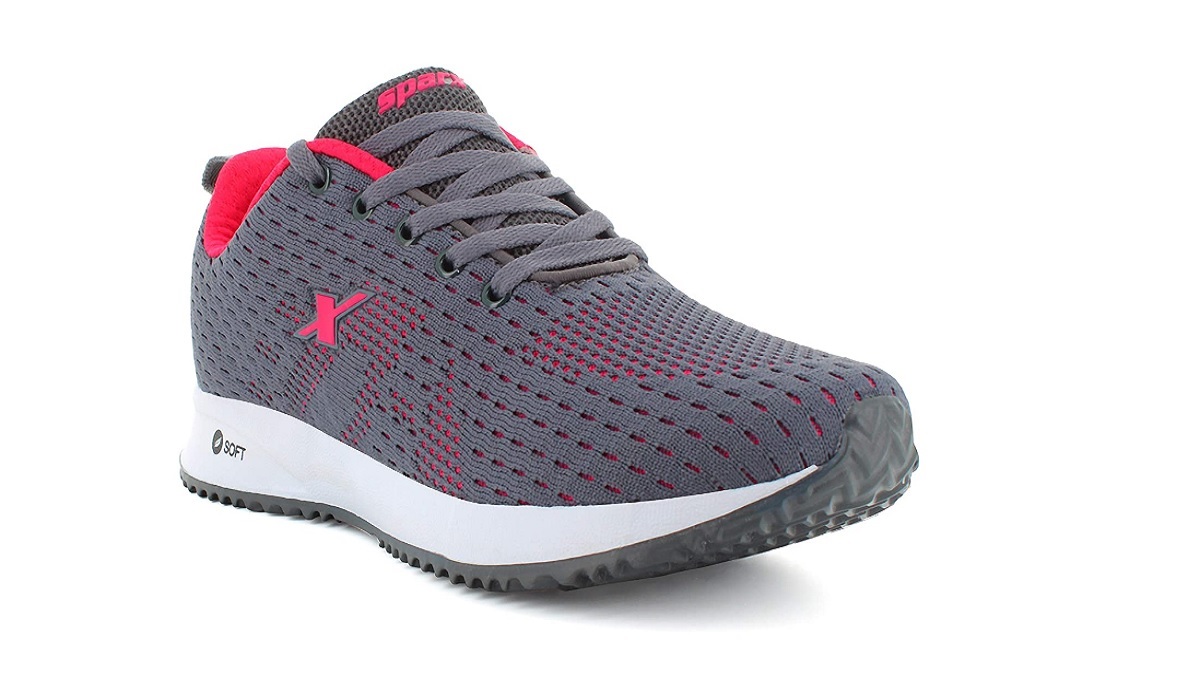 nike shoes sports price