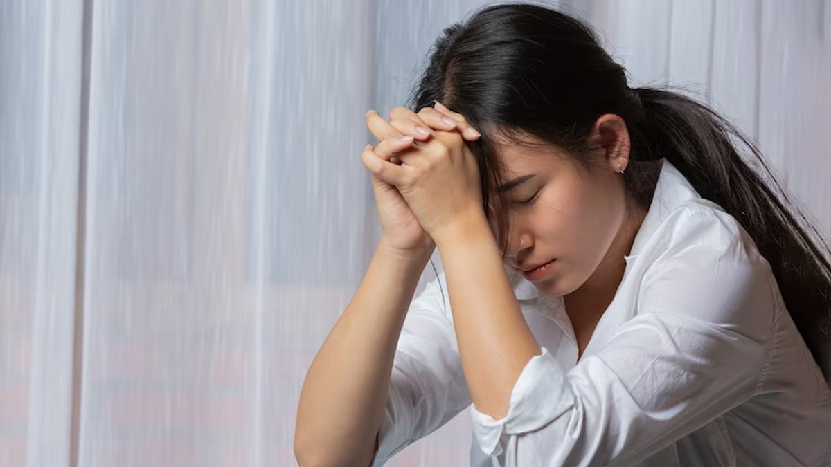 हर वक्त रोने का करता है मन तो करें ये काम | how to stop crying all the ...