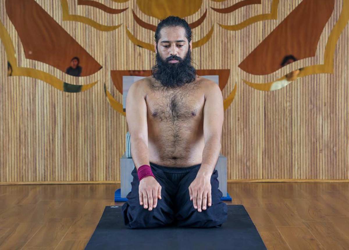 Vajrasana for beginners