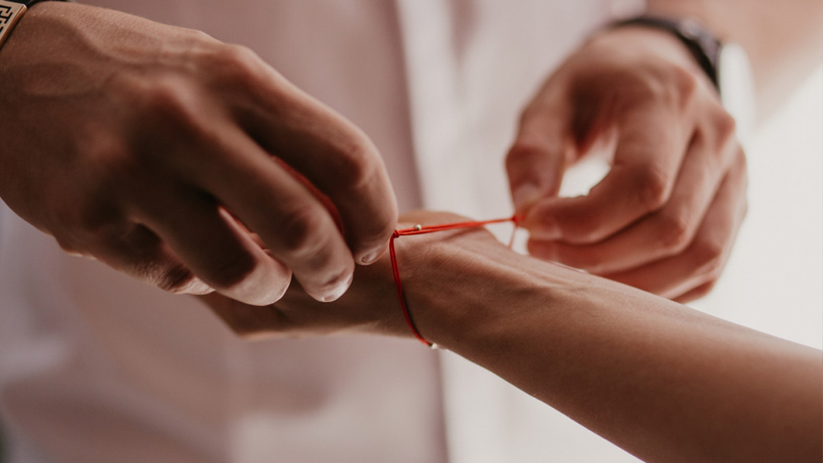 blue thread for hand benefits tips