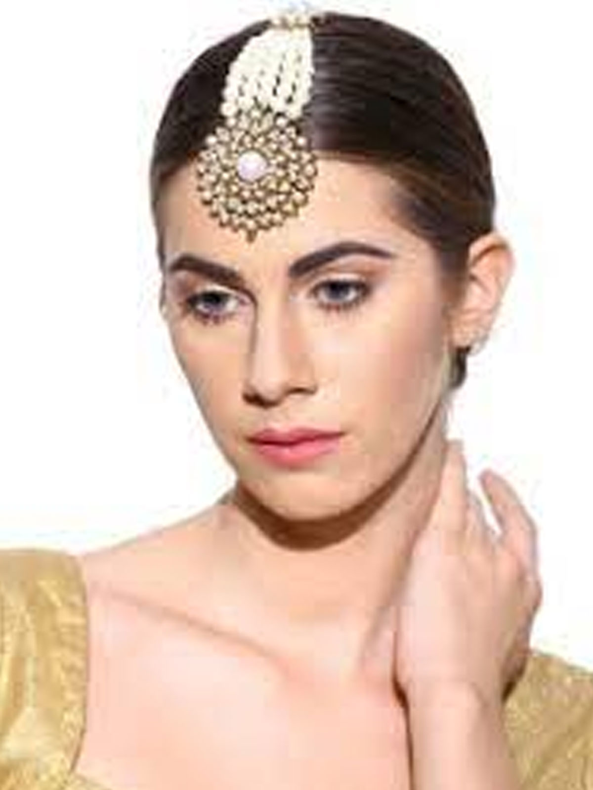 chain mang tikka design