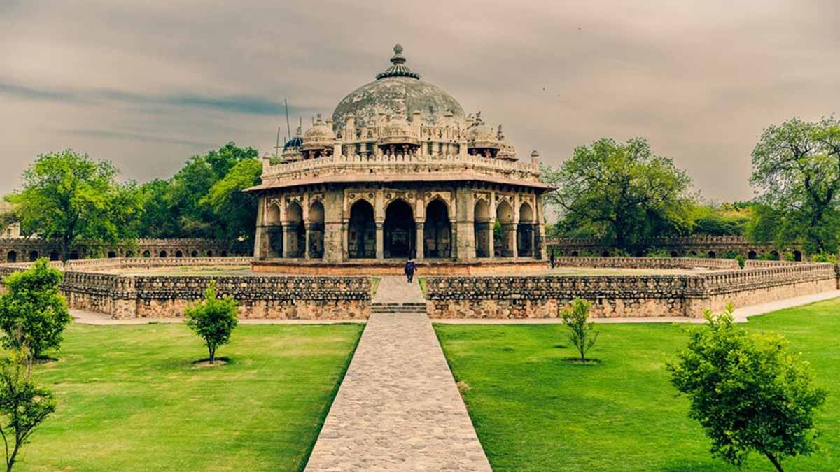 famous garden of delhi for couple