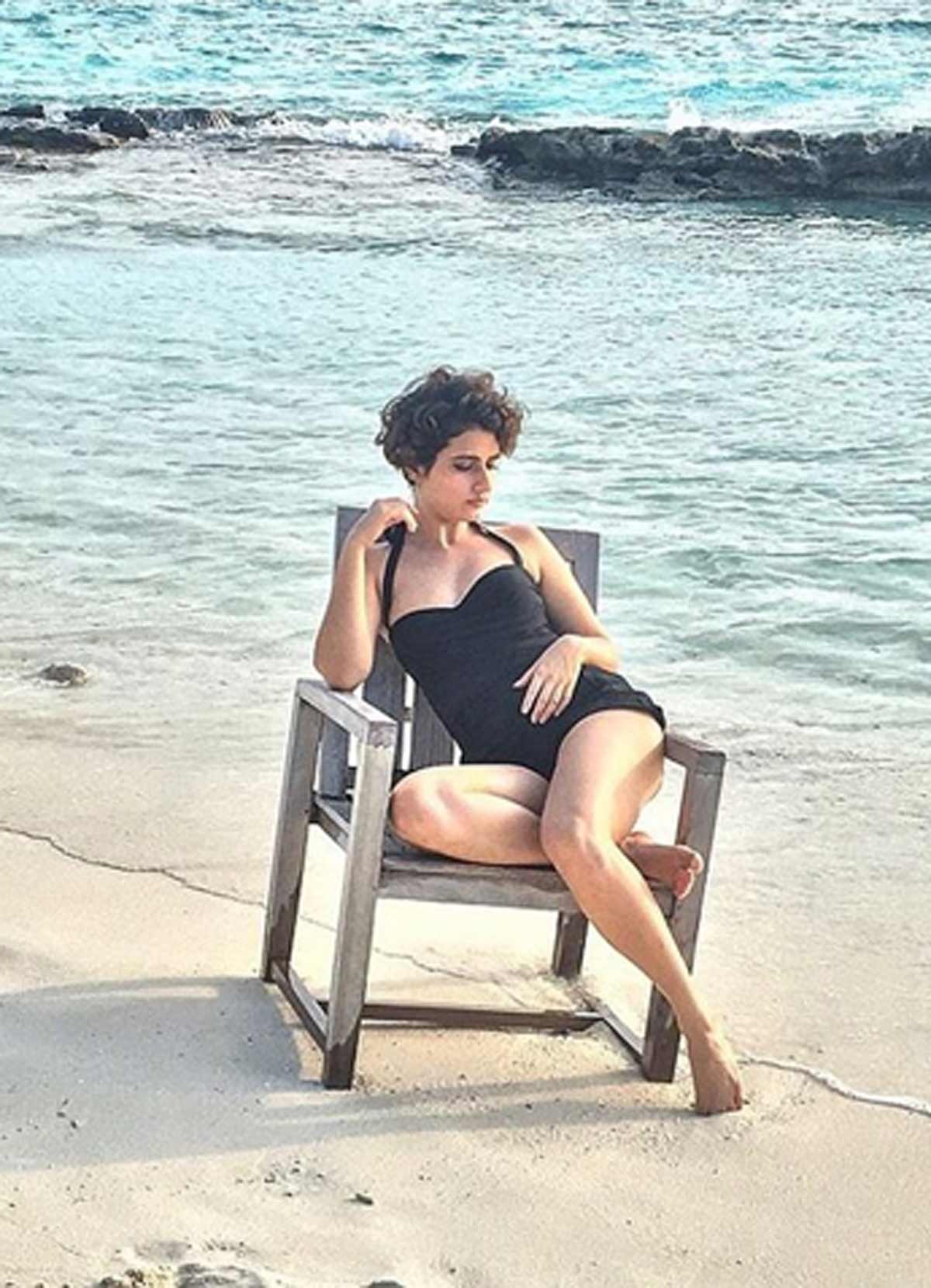 fatima sana shaikh rected to tollers on social media