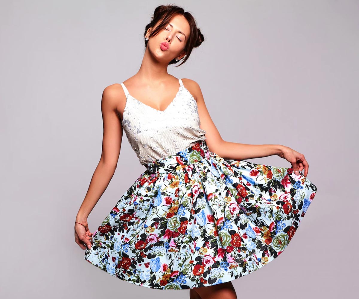 फ्लेयर्ड स्कर्ट flared skirt