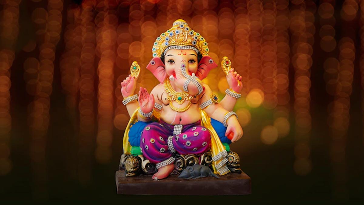 flowers in ganpati pujan