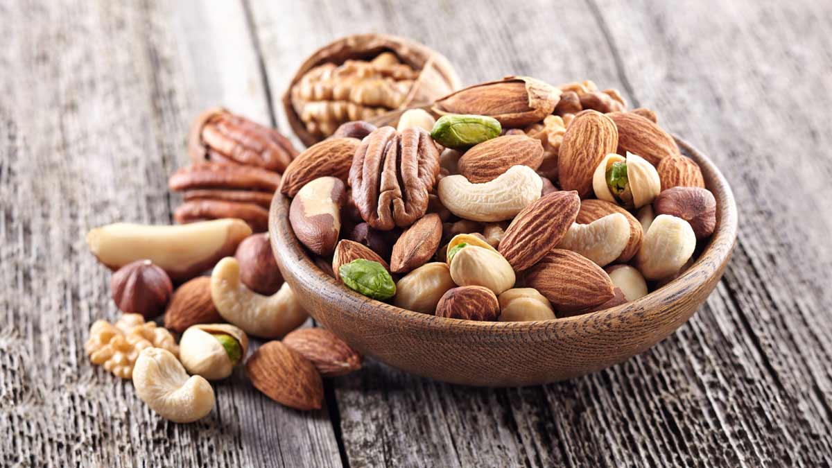 healthy ways to add nuts to your diet in hindi