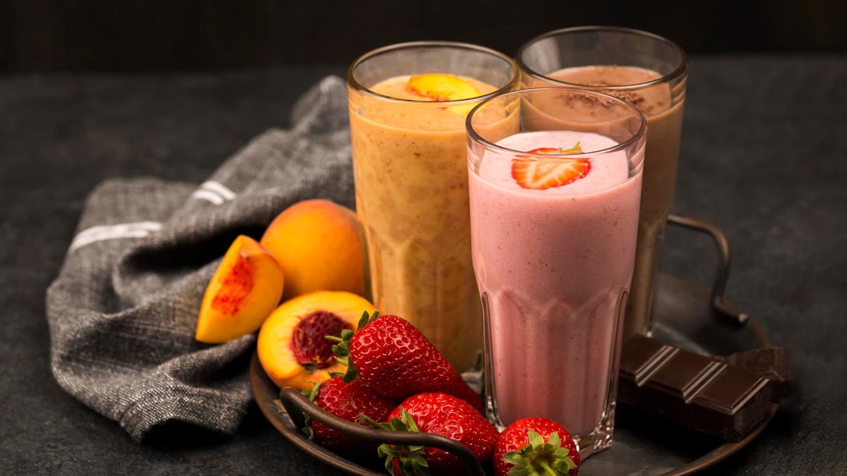 Try These 5 DIY Smoothie Recipes For A Healthy Breakfast