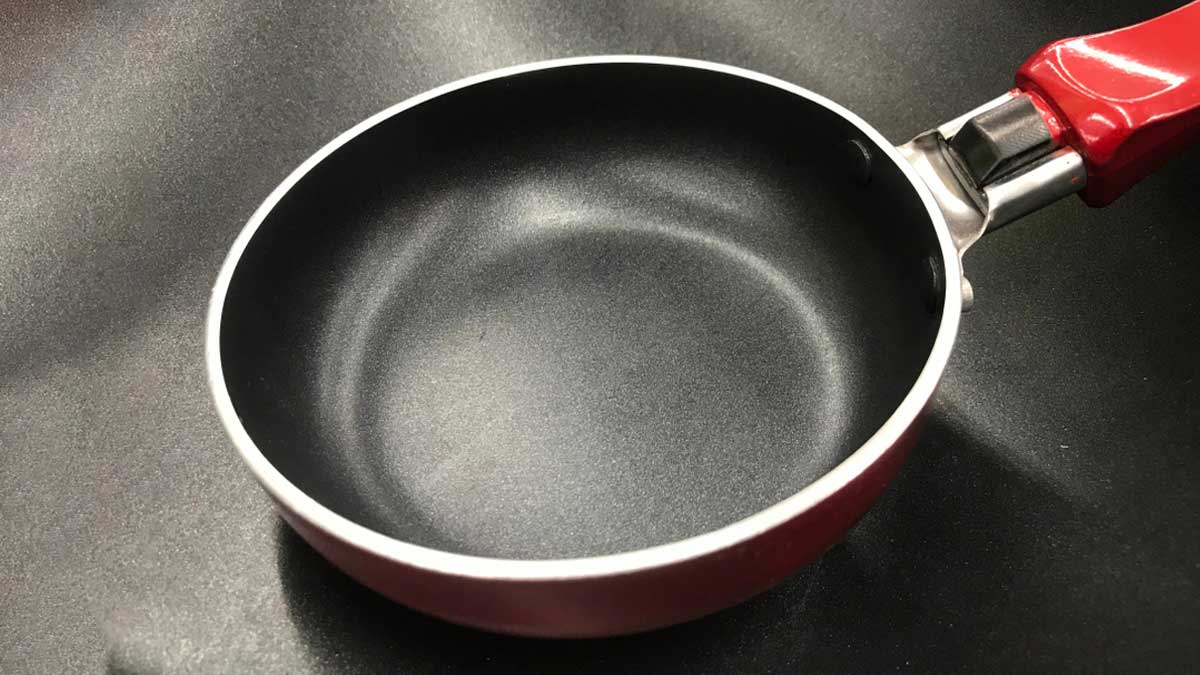 how to maintain non stick pan   in hindi