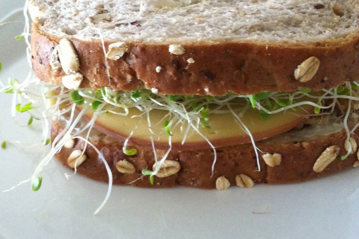 how to make nuts sandwich