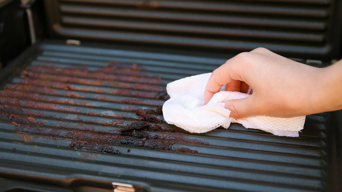how to remove rust from barbecue grill
