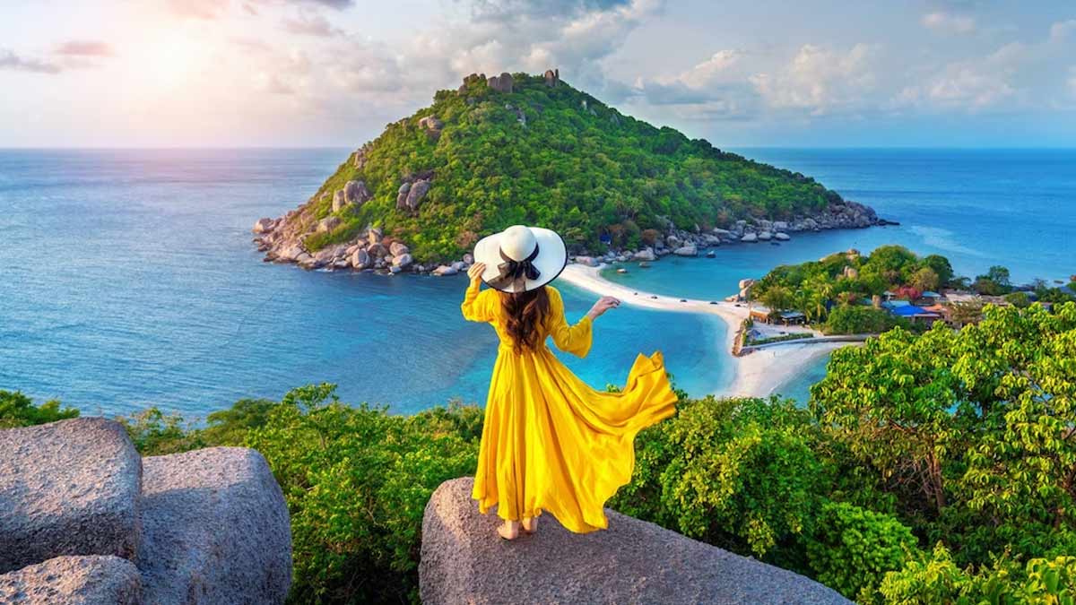 how to travel free in india