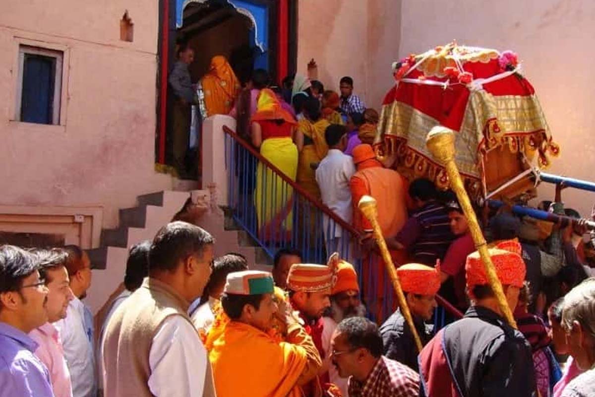 joshimath narsingh mandir murti