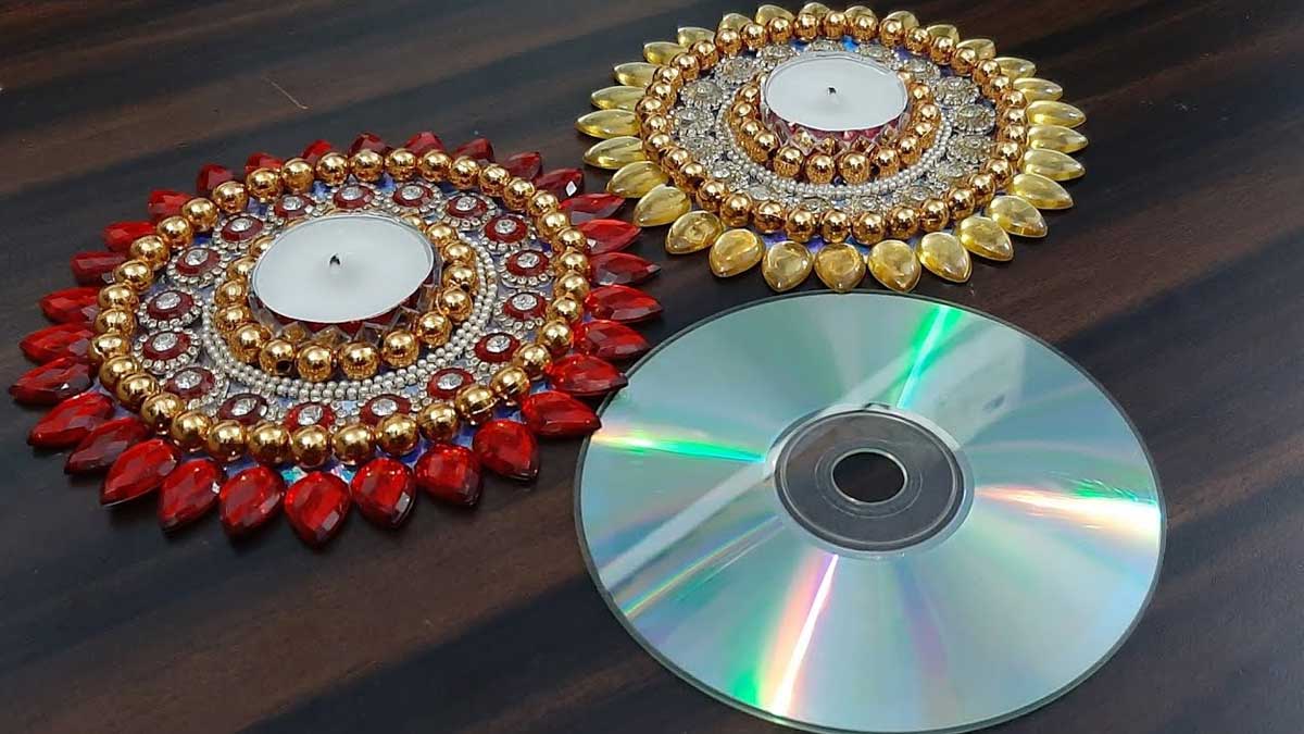 make decoration item with diya