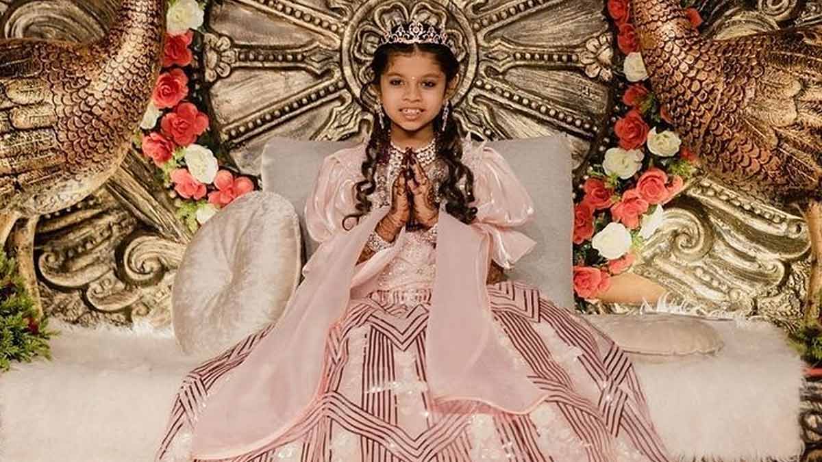 Devanshi Sanghvi 8 Year Old Diamond Heiress Becomes Jain Nun Herzindagi