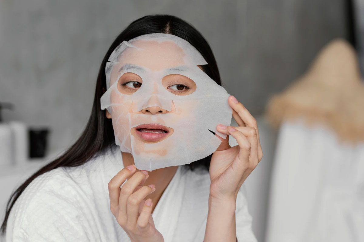 Sheet Masks Dos & Don'ts For The Skincare Junkie