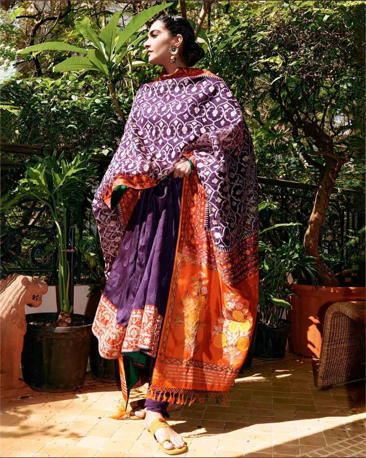 sonam kapoor in silk suit