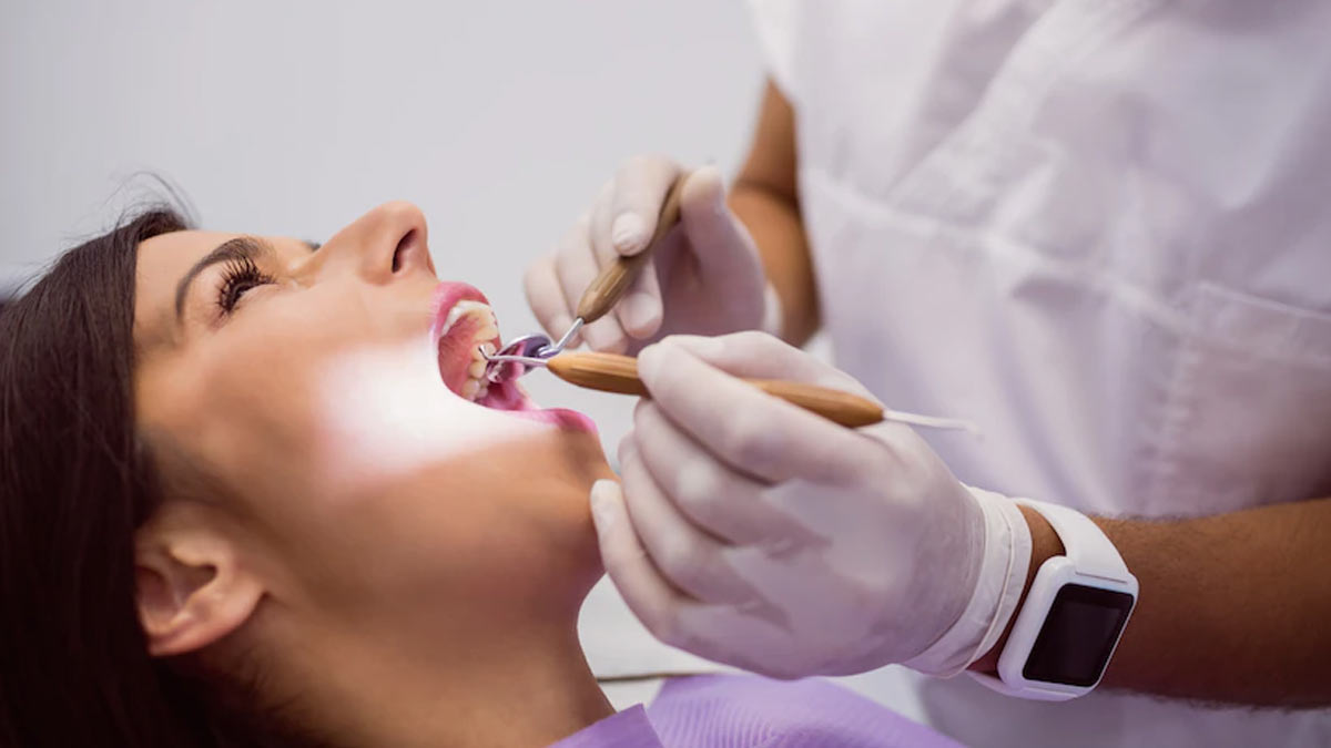 symptoms of tooth infection