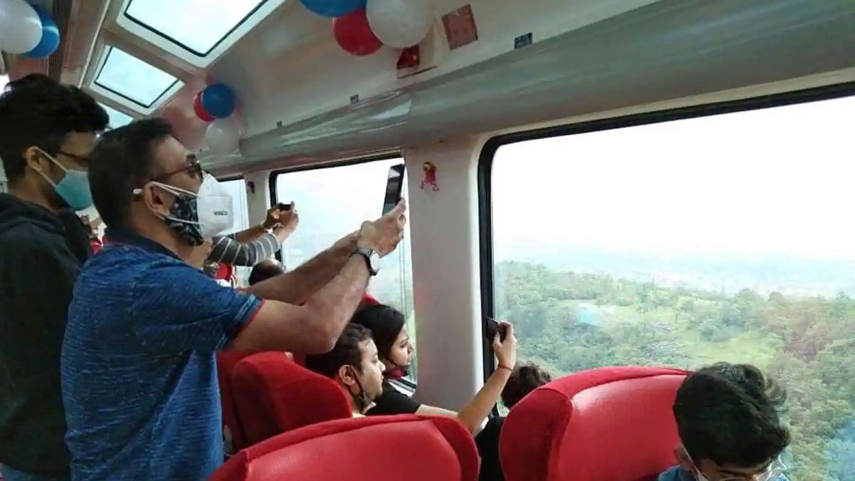 vistadome coach price