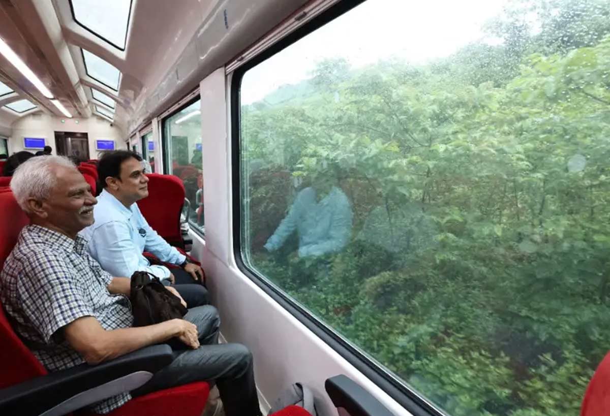 vistadome coaches in india