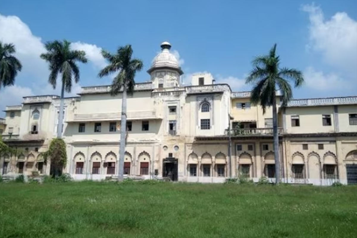 Chattar Manzil