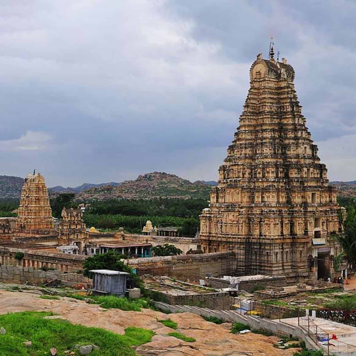 Famous Lord Shiva Temples to visit in Karnataka