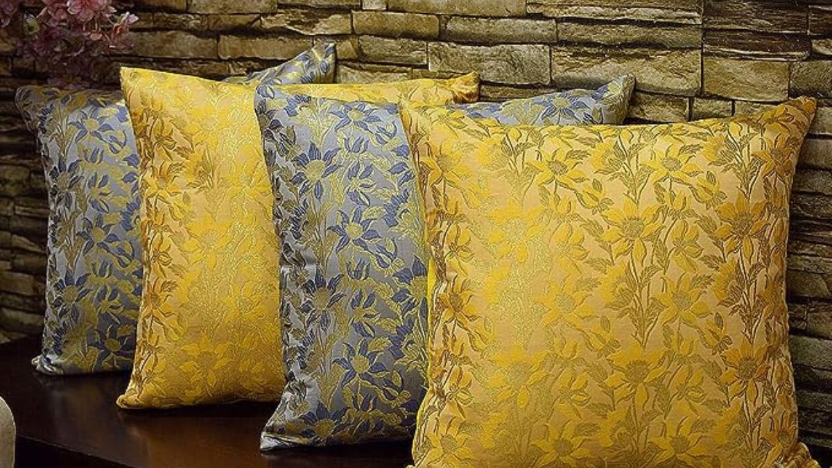 Best Cushion Covers For Living Room (July 2023) HerZindagi