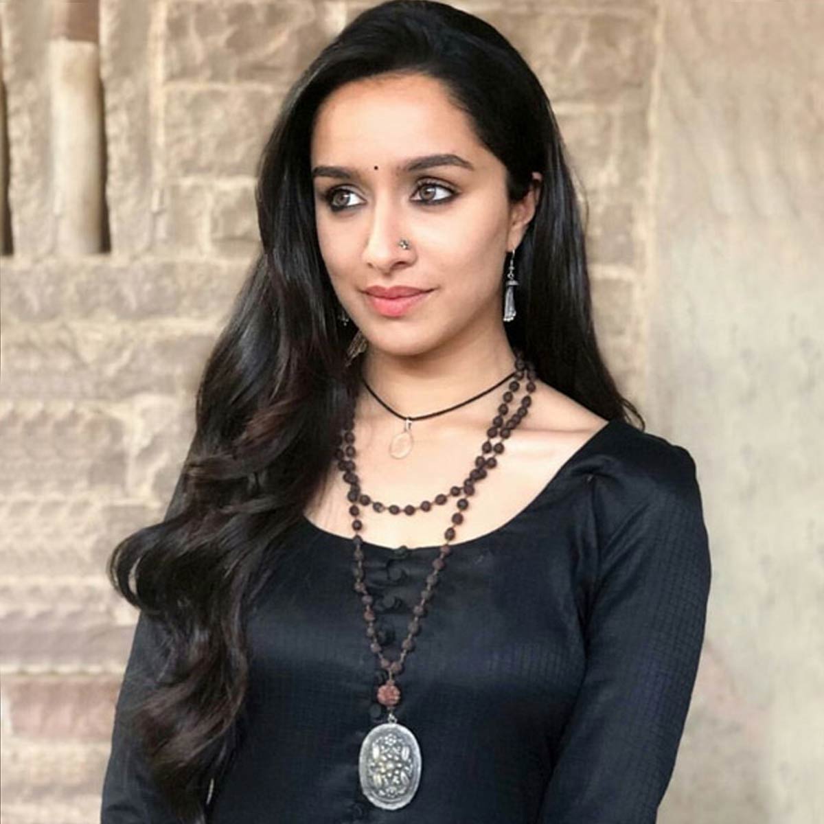 Stone nose pin designs