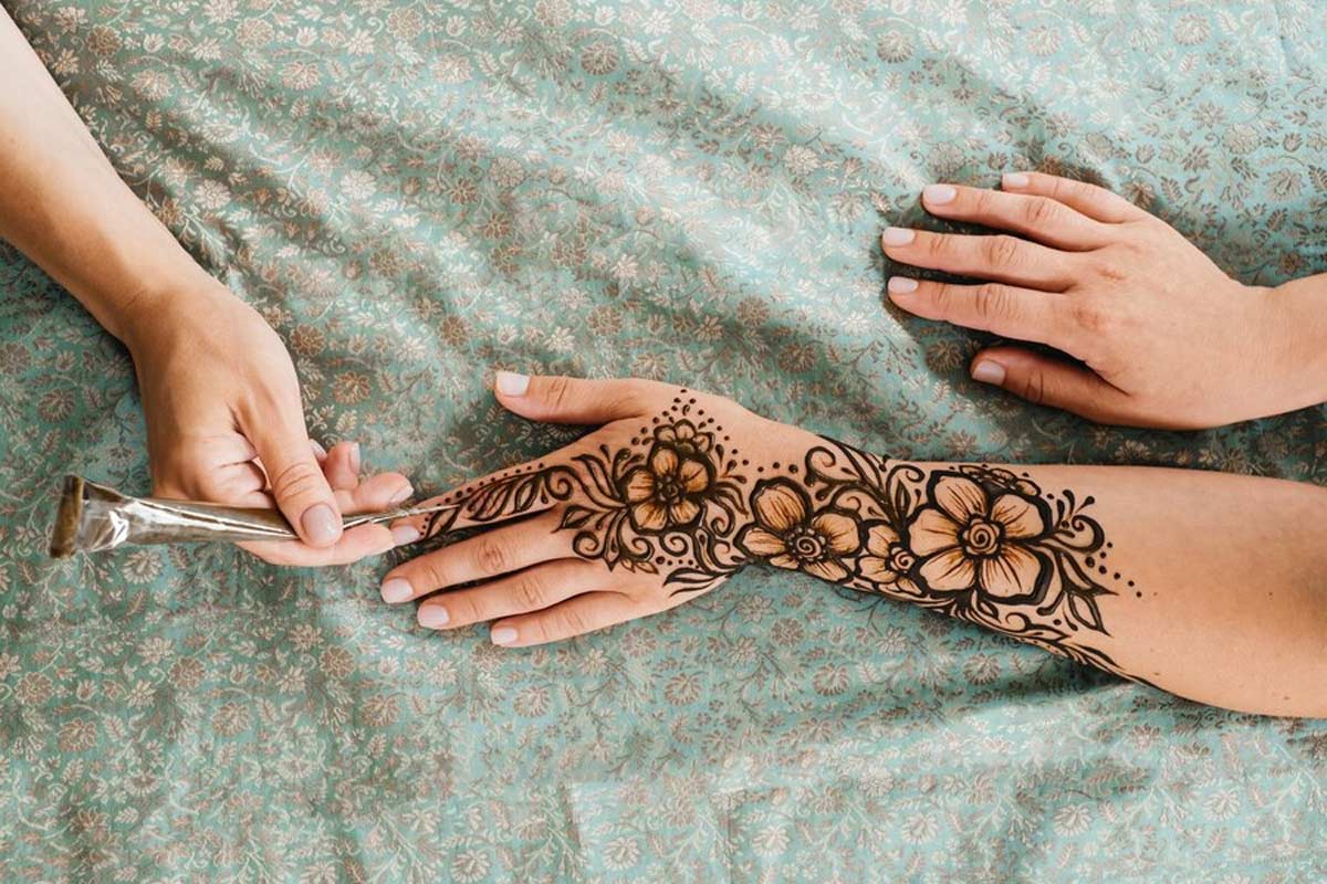 Simple Cartoon Mehndi Designs for kids 2019 by only for kids - Issuu